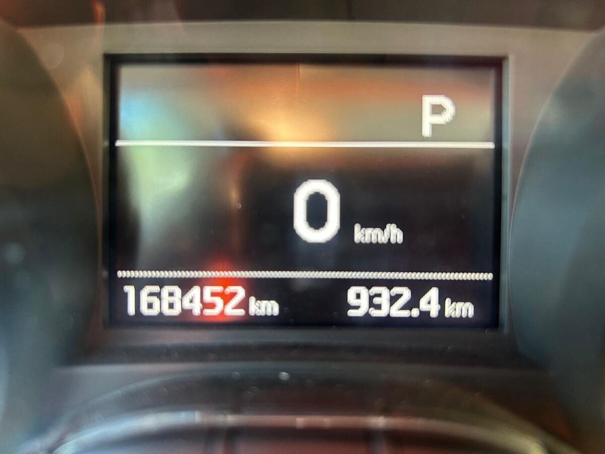 PEUGEOT 2008 ALLURE 1.2 E-THP AUTO SPANISH LHD IN SPAIN 105000 MILES SUPERB 2017